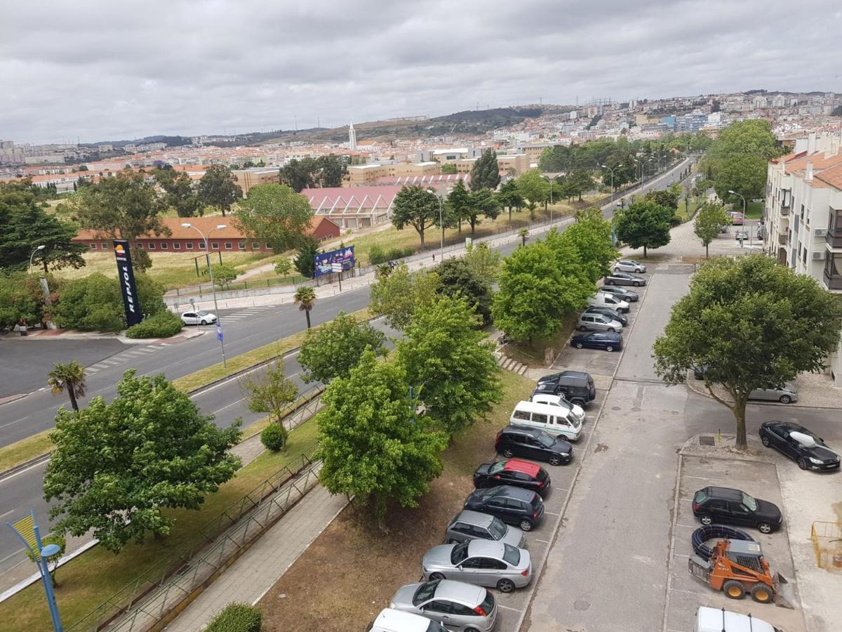 Апартаменти Enjoy Lisbon Cascais Sintra 1200 Metres To Metro Blue Line Sintra Rail Line Free Parking Амадора Екстер'єр фото